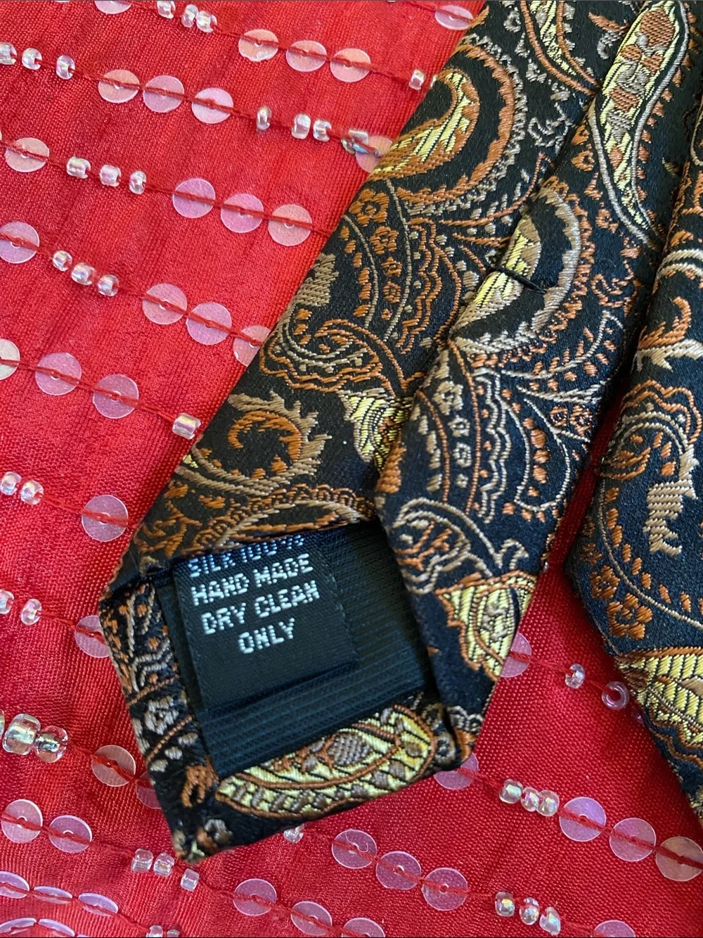 💯 Silk Hand Made Luxurious Black Gold Textured Paisley Tie